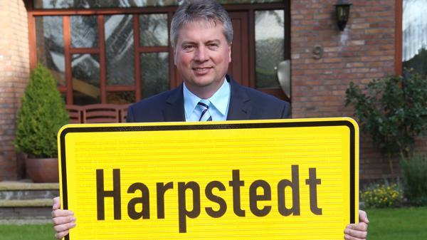 Beim Amtsantritt im Herbst 2014: Herwig Wbse mchte weiter Samtgemeindebrgermeister bleiben. Bild: Olaf Blume